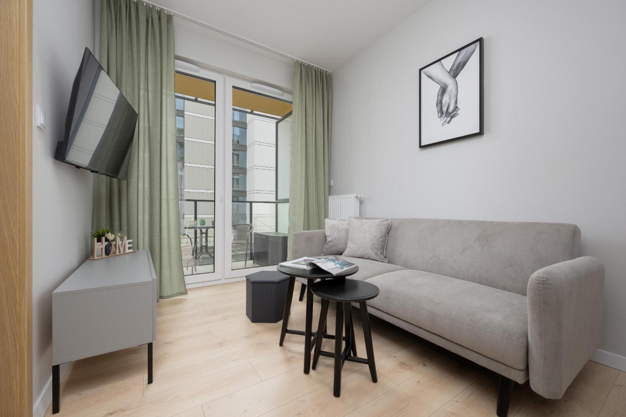 Stylish Apartments With Parking By Noclegi Renters Варшава Экстерьер фото