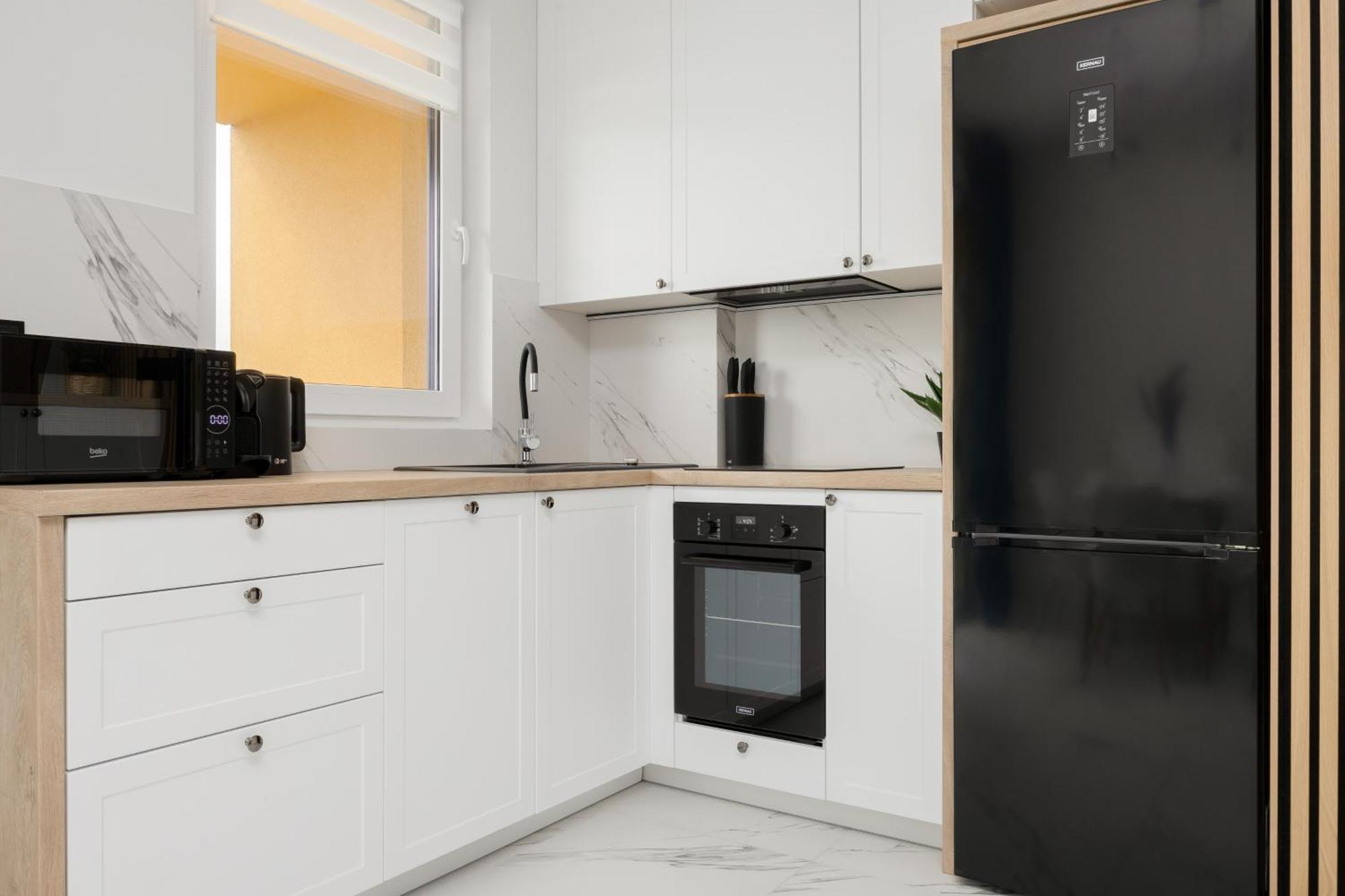 Stylish Apartments With Parking By Noclegi Renters Варшава Экстерьер фото